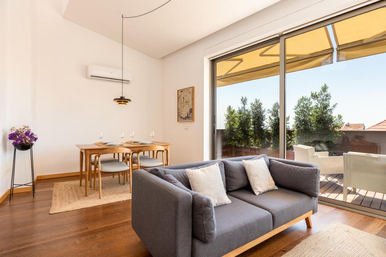 Sunny Loft In Downtown Porto With Private Parking Lägenhet Exteriör bild