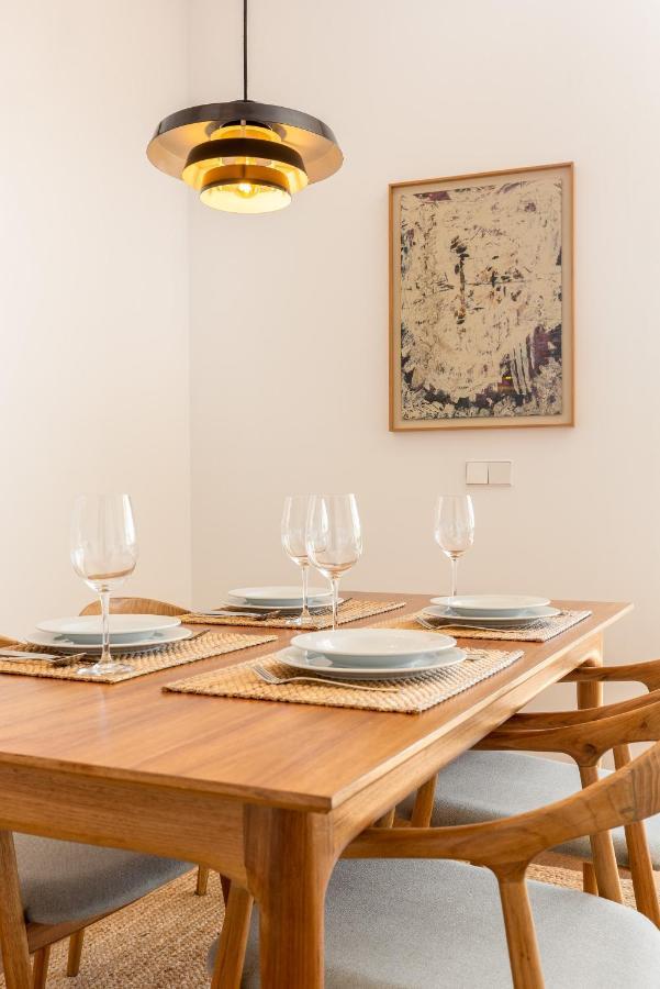 Sunny Loft In Downtown Porto With Private Parking Lägenhet Exteriör bild