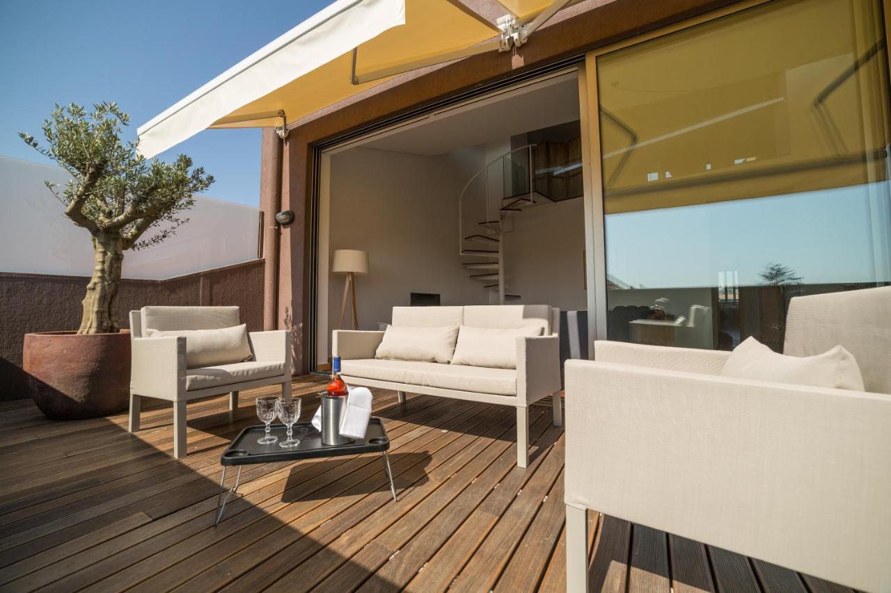 Sunny Loft In Downtown Porto With Private Parking Lägenhet Exteriör bild